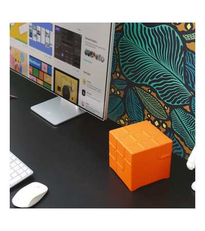 Kubb® Leather: premium mini PC with genuine leather finish – exclusive design and Intel® and AMD technology in a compact format